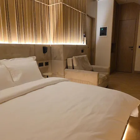 Post Hotel-new Bazaar