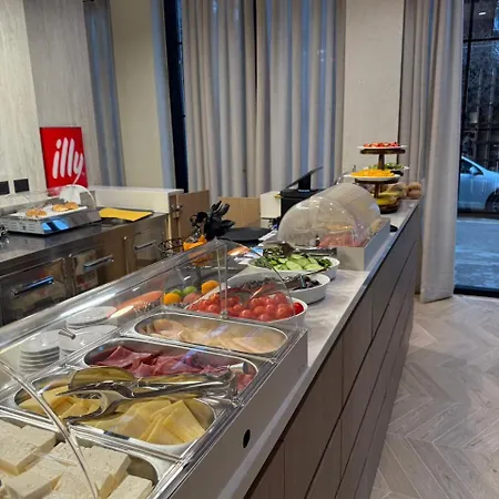 Post Hotel-new Bazaar Tirana